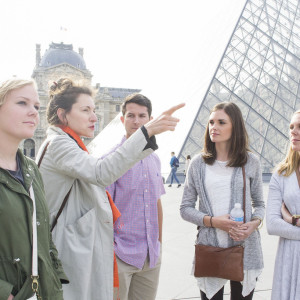 paris louvre tour