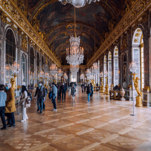 versailles guided tour